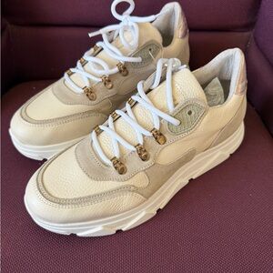 Steve Madden Cream and Tan Sneakers